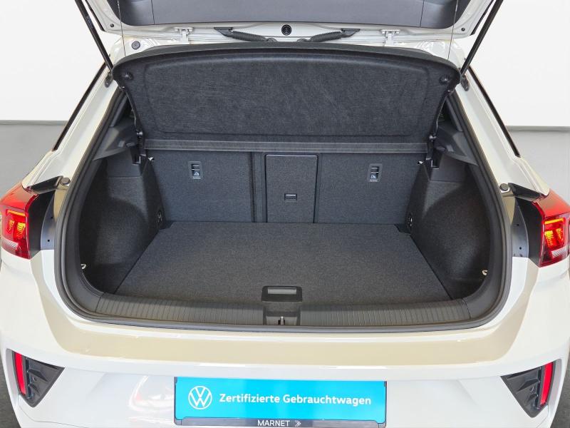 Volkswagen T-Roc R-Line – image 9 of 18
