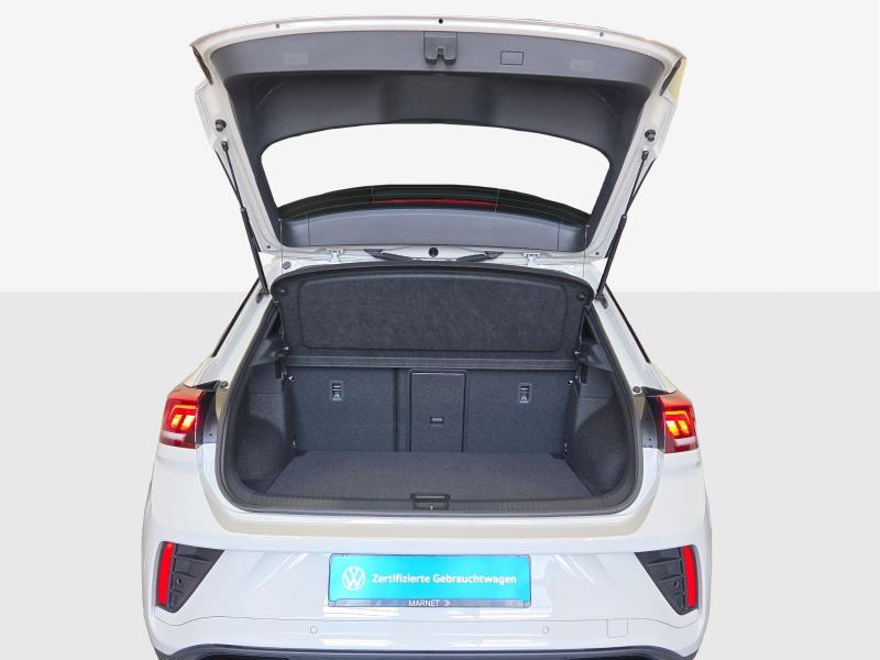 Volkswagen T-Roc R-Line – image 10 of 18