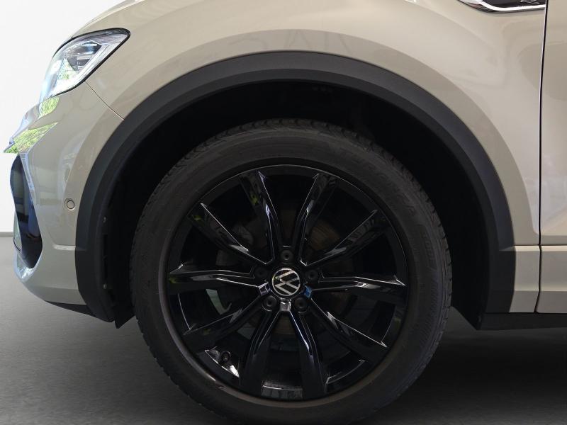 Volkswagen T-Roc R-Line – image 11 of 18