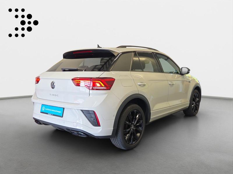 Volkswagen T-Roc R-Line – image 17 of 18