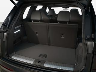 Audi Q7 S line – image 7 of 8