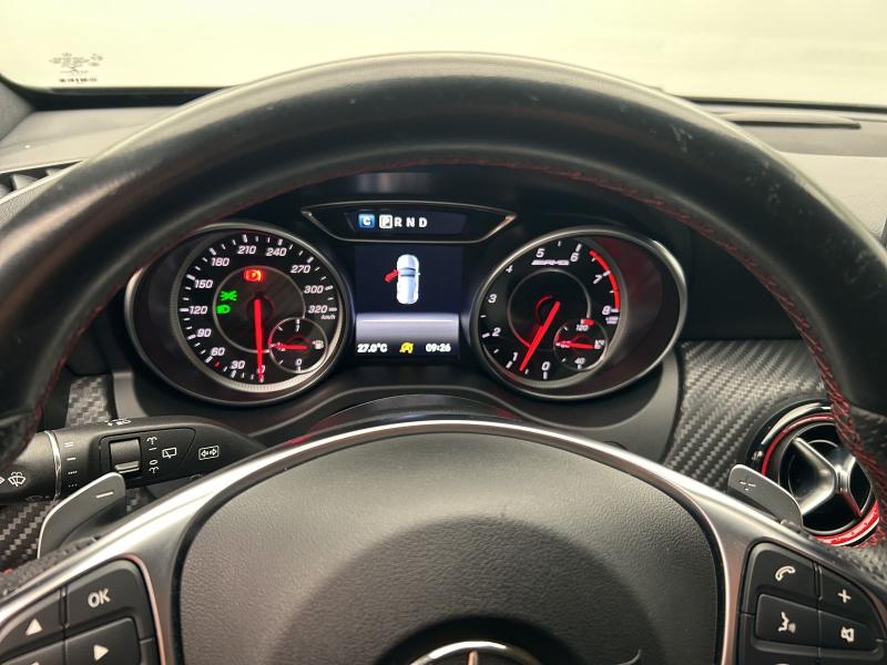 Mercedes-Benz A 45 AMG – image 9 of 18