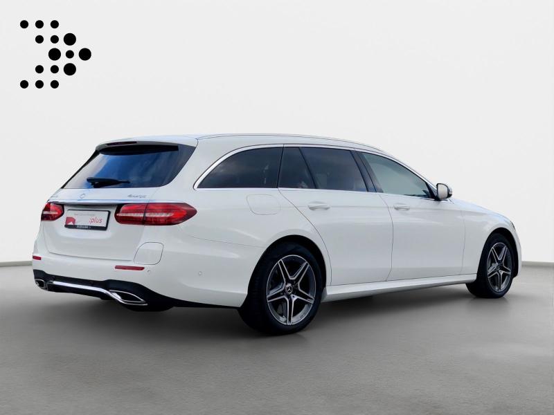 Mercedes-Benz E 300 Avantgarde – image 19 of 25
