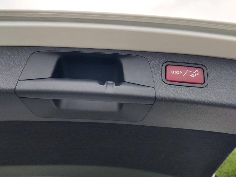 Mercedes-Benz E 300 Avantgarde – image 20 of 25