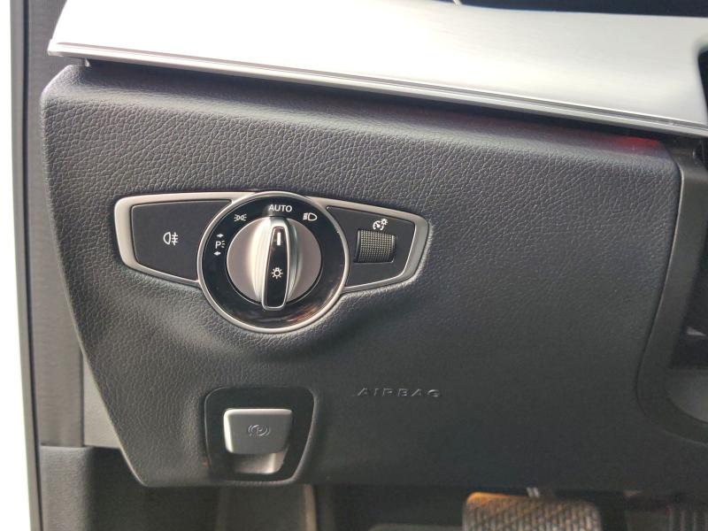 Mercedes-Benz E 300 Avantgarde – image 23 of 25