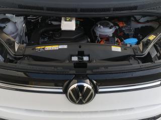 Volkswagen T7 Multivan Edition – image 17 of 19