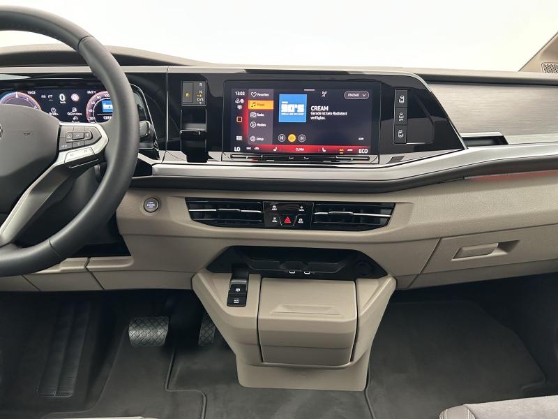 Volkswagen T7 Multivan Edition – image 7 of 19