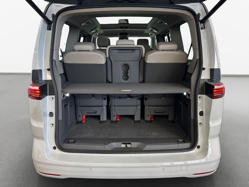 Volkswagen T7 Multivan Edition – image 11 of 19