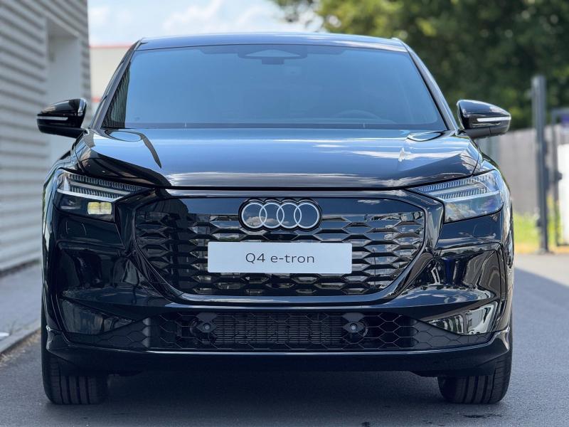 Audi Q4 Sportback e-tron – image 4 of 18