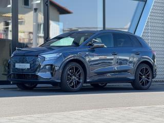 Audi Q4 e-tron S line – image 1 of 18
