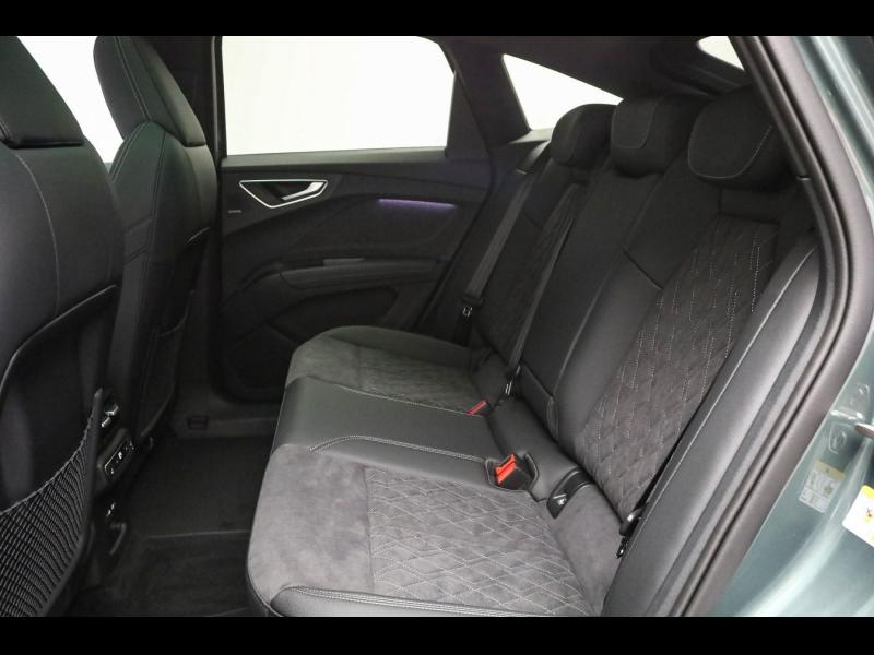Audi Q4 Sportback e-tron S line – image 9 of 15