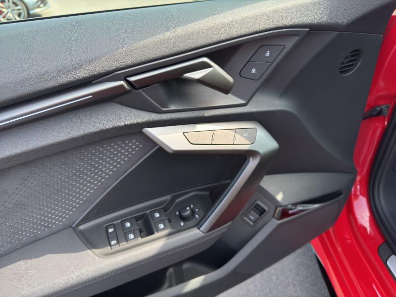 Audi RS 3 Sportback – image 15 of 23