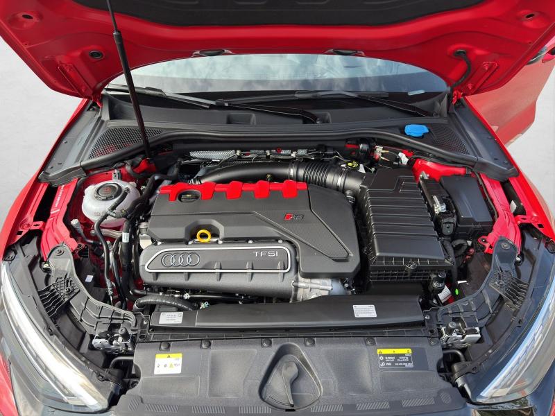 Audi RS 3 Sportback – image 18 of 23