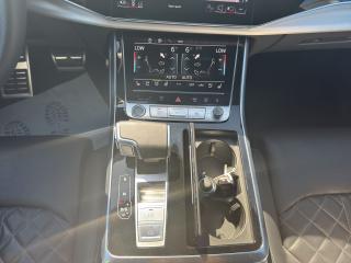 Audi Q8 S line – image 7 of 23