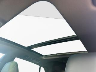 Audi Q8 S line – image 10 of 23