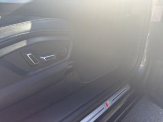 Audi Q8 S line – image 15 of 23
