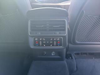 Audi Q8 S line – image 20 of 23