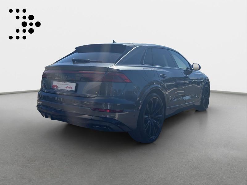 Audi Q8 S line – image 2 of 23