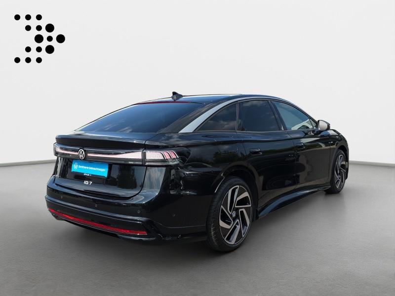 Volkswagen ID.7 PRO – image 17 of 23
