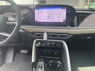 Audi Q5 S line – image 7 of 15