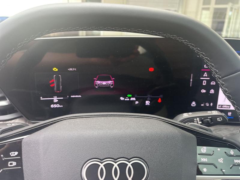 Audi Q5 S line – image 9 of 15