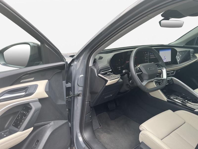 Audi Q5 S line – image 13 of 15