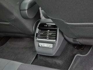Volkswagen ID.4 GTX – image 17 of 24