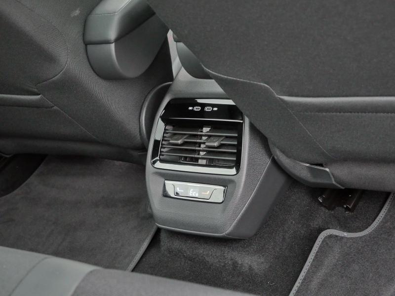 Volkswagen ID.4 GTX – image 17 of 24