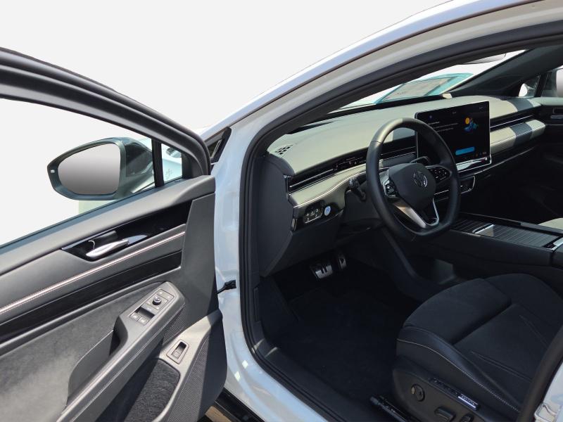 Volkswagen ID.7 PRO – image 13 of 20