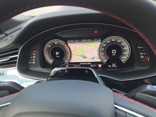 Audi Q8 S line – image 9 of 18