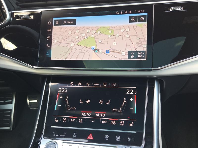 Audi Q8 S line – image 6 of 18