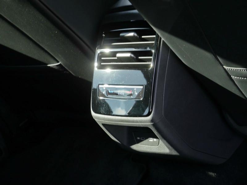 Volkswagen ID.7 GTX – image 17 of 24