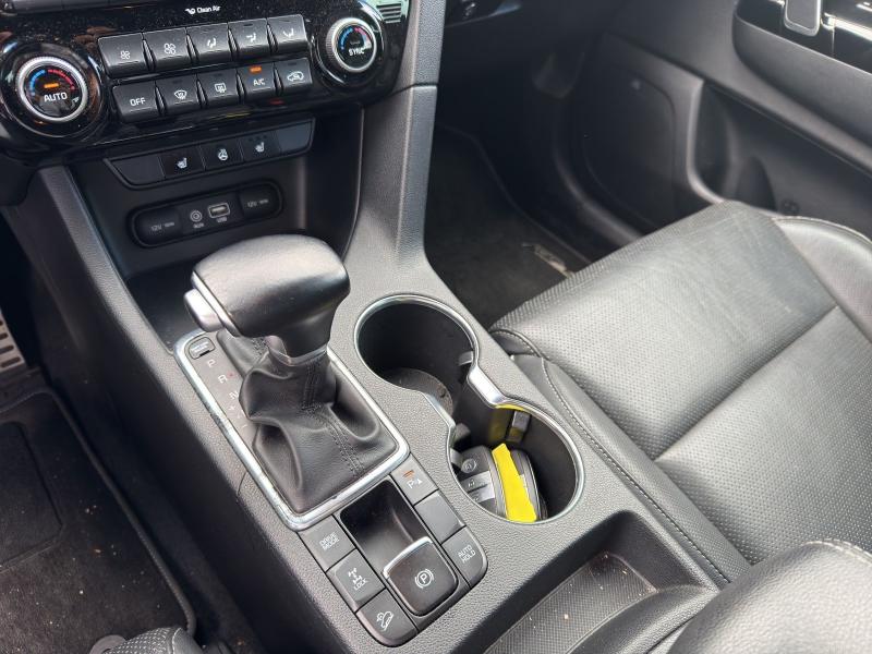 Kia Sportage GT – image 7 of 16