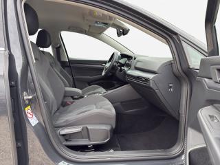 Volkswagen Golf Style – image 4 of 15