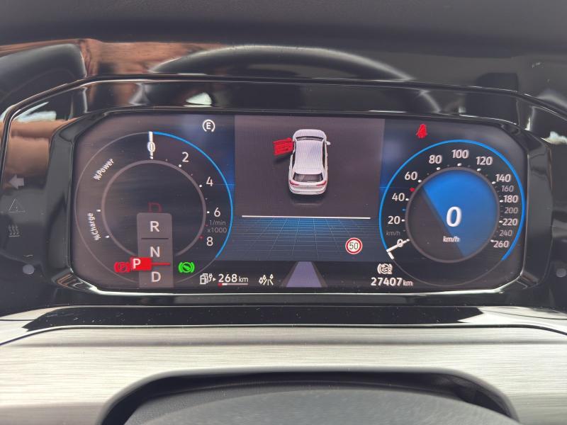 Volkswagen Golf Style – image 9 of 15