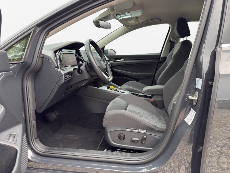 Volkswagen Golf Style – image 12 of 15