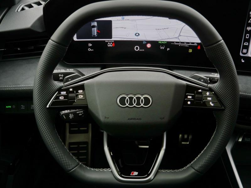 Audi S3 Sportback S line – image 9 of 25