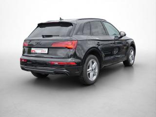 Audi Q5 S line – image 2 of 24