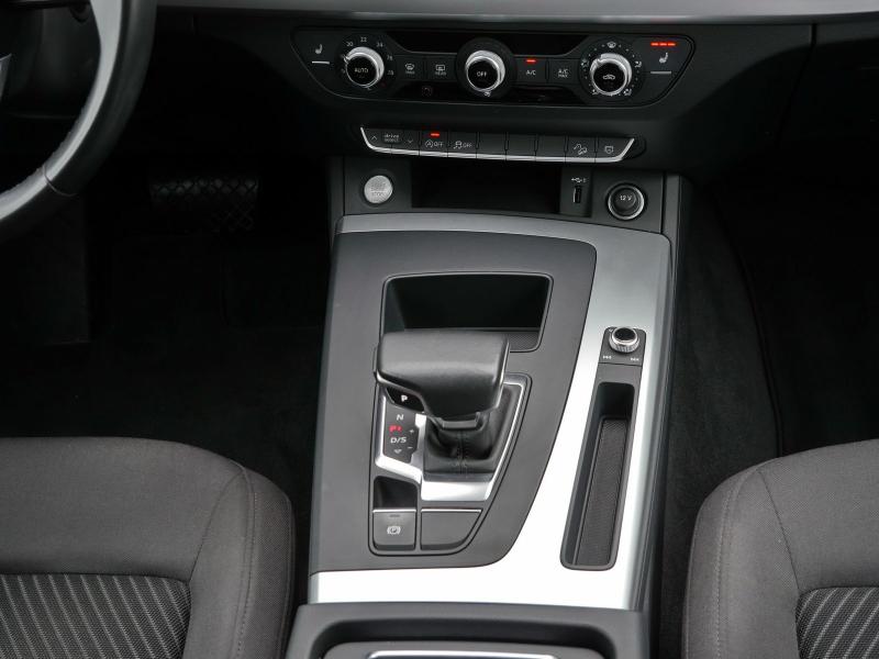 Audi Q5 S line – image 7 of 24