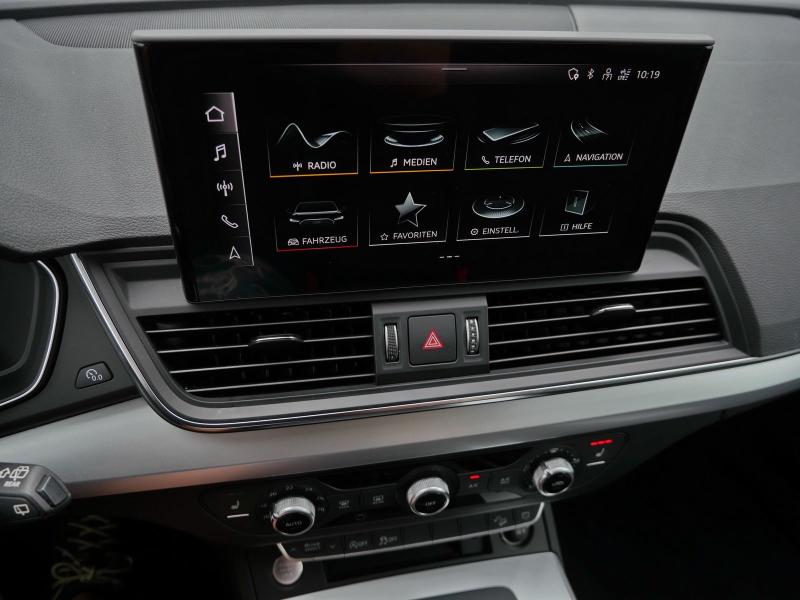 Audi Q5 S line – image 15 of 24
