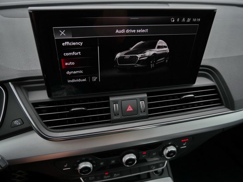 Audi Q5 S line – image 20 of 24