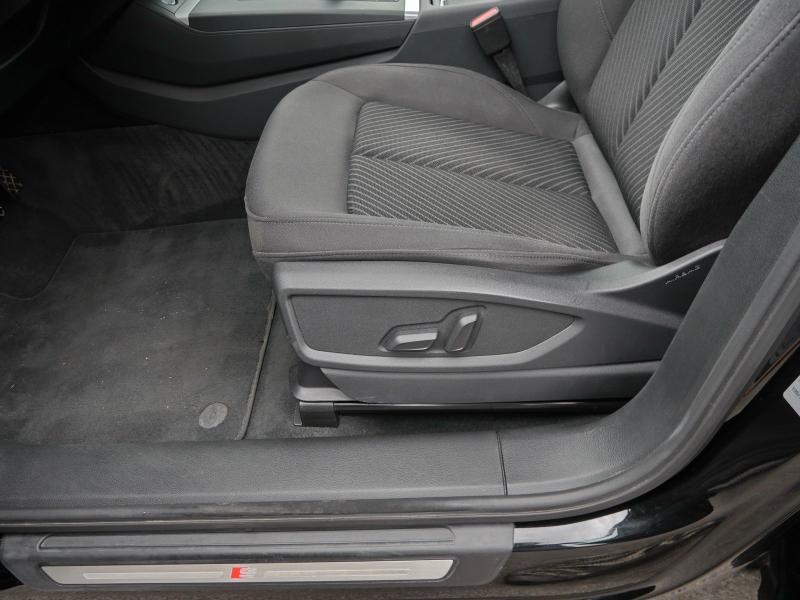 Audi Q5 S line – image 22 of 24