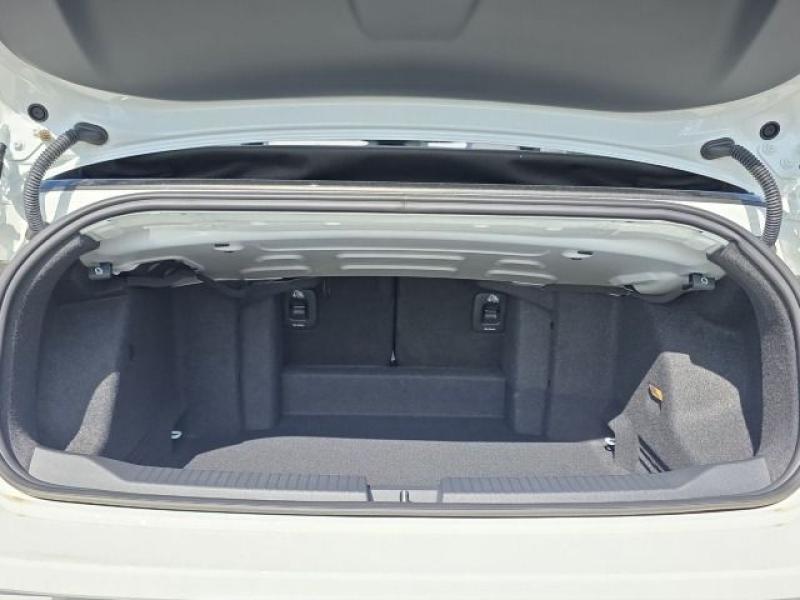 Volkswagen T-Roc Cabriolet R-Line – Bild 14 von 16