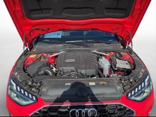 Audi A4 Avant S line – image 18 of 21