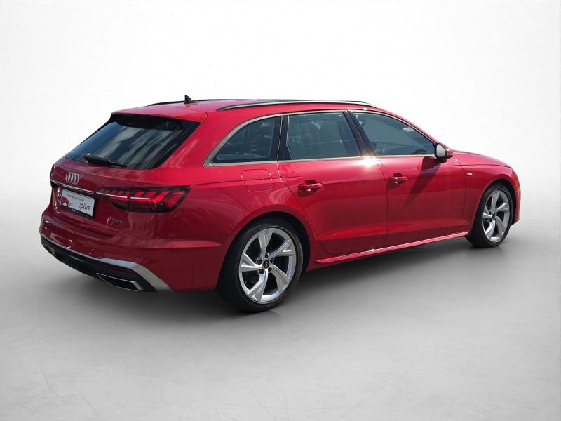 Audi A4 Avant S line – image 19 of 21