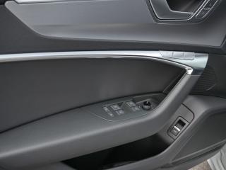 Audi S6 Avant – image 22 of 25