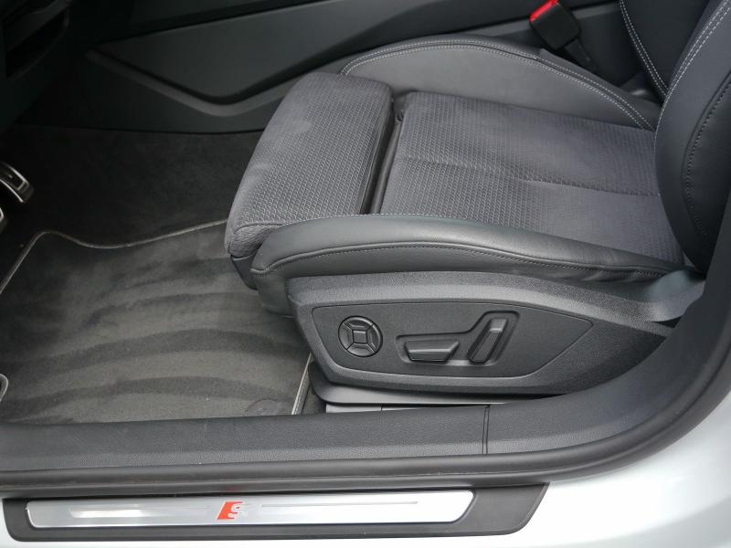 Audi S6 Avant – image 23 of 25