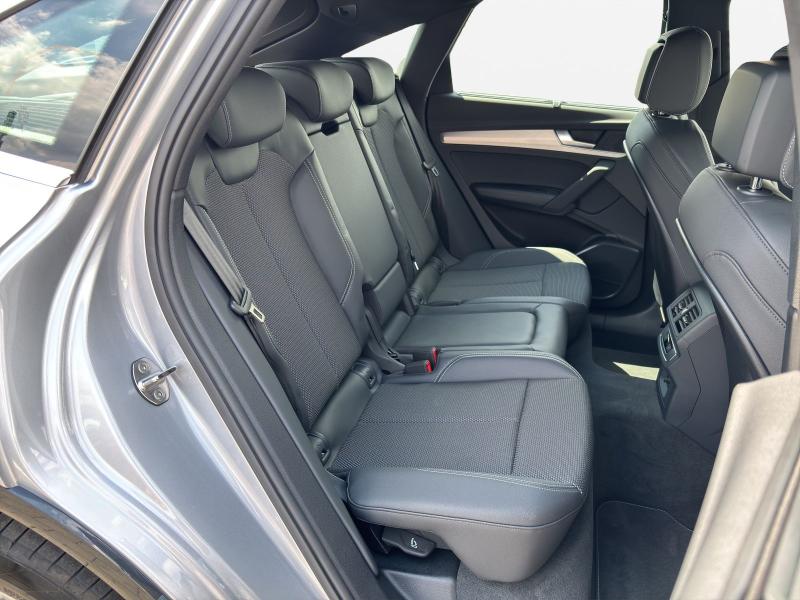 Audi Q5 Sportback S line – image 14 of 19