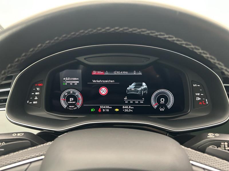 Audi Q7 S line – image 9 of 17