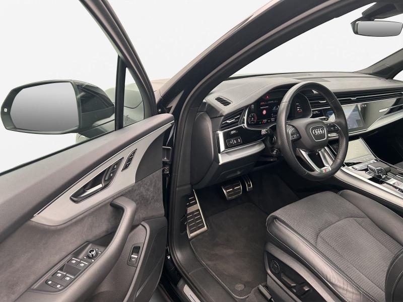 Audi Q7 S line – image 14 of 17